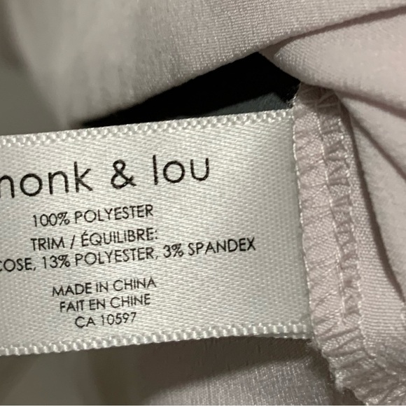 NWT- Monk and Lou lilac short sleeve size medium - Picture 4 of 11